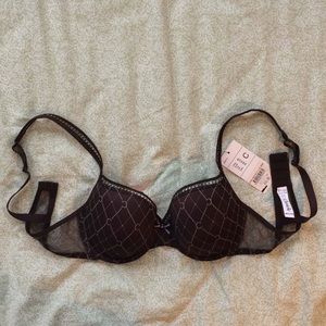 NWT!! Chantelle underwire bra